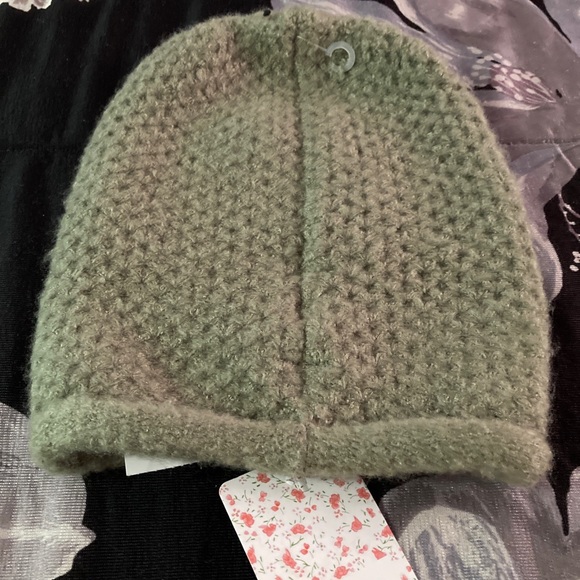 NWT Free People winter hat - Picture 2 of 5